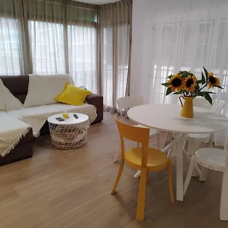 Mar Apartment *